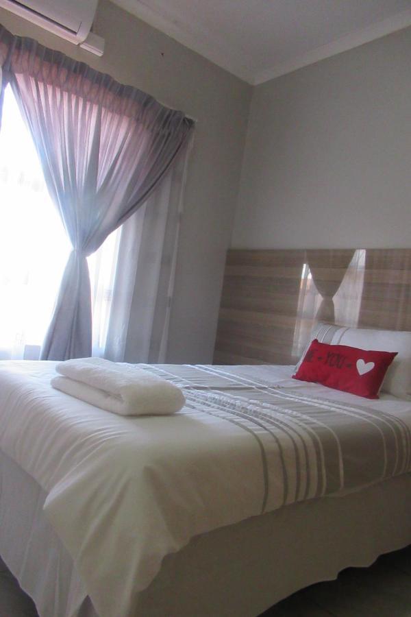 Pab-Love Guest House Куруман Екстер'єр фото